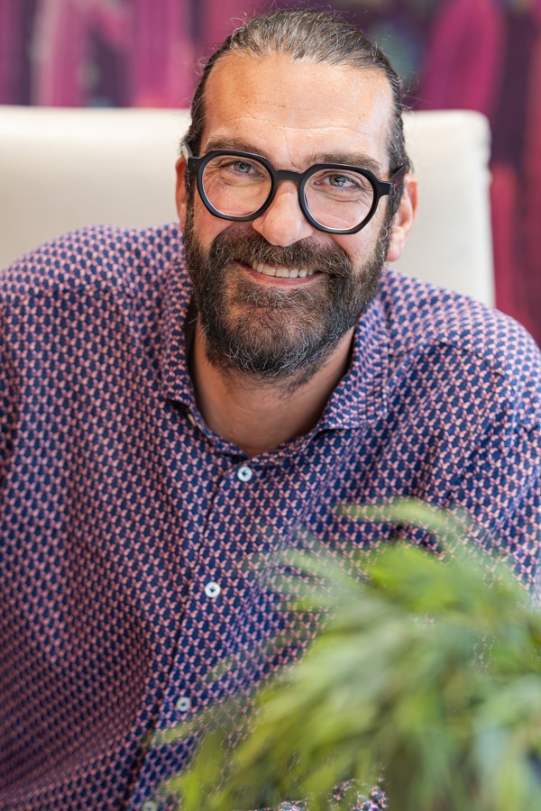 „Un patio ben progettato con giardino amplia il vostro spazio vitale non solo in estate.“