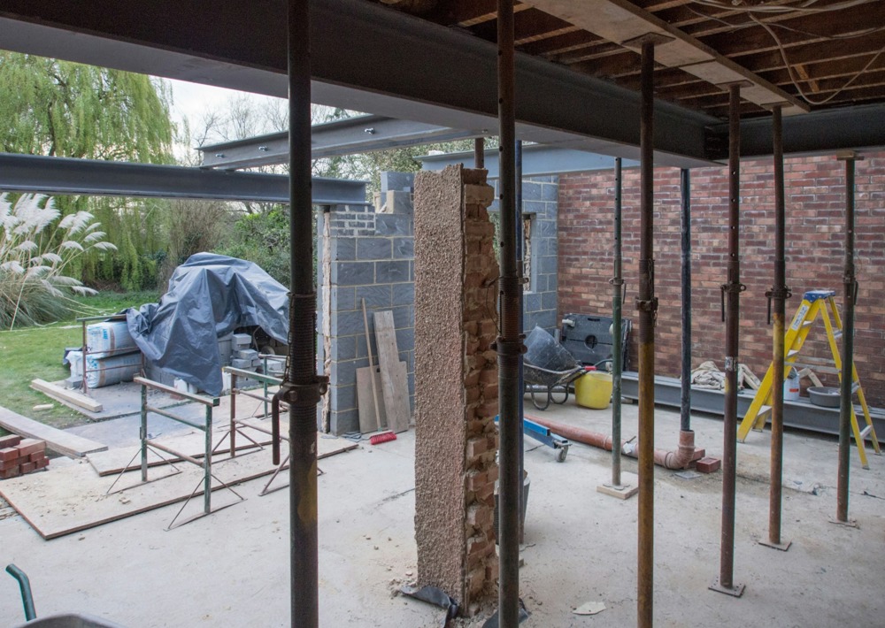  Ristrutturazione ed ampliamento