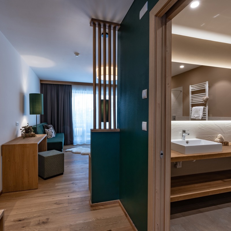 River Hotel Post - construction of new extension with hotel rooms